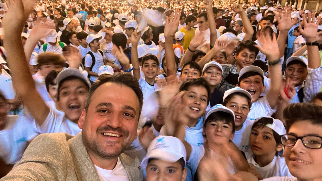 TÜGVA'dan 5 bin öğrenci ile Ayasofya'da namaz organizasyonu