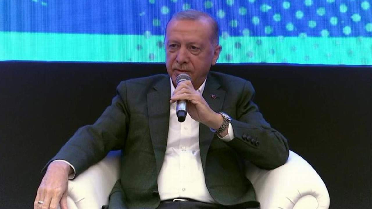 Erdoğan’dan gazeteciye: ''Fiyat sorma, fiyat sorma!''