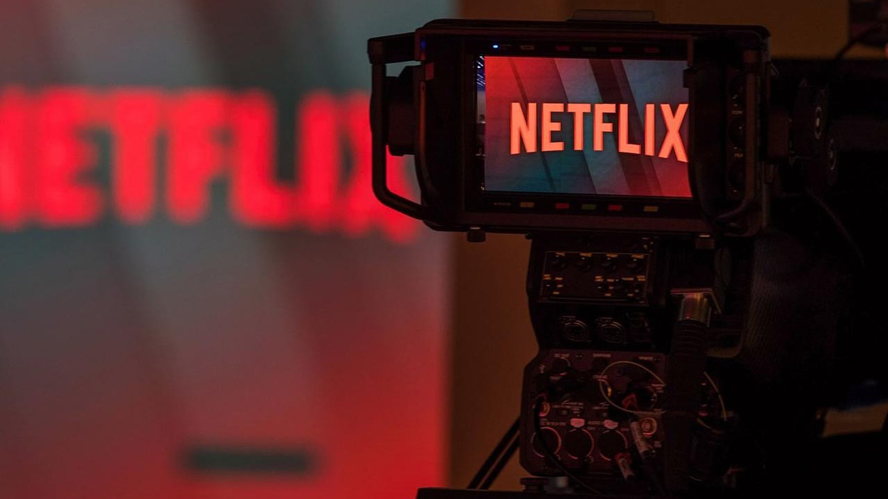 Türkiye'de yüzde 140 zam yapan Netflix diğer ülkelere indirim yaptı