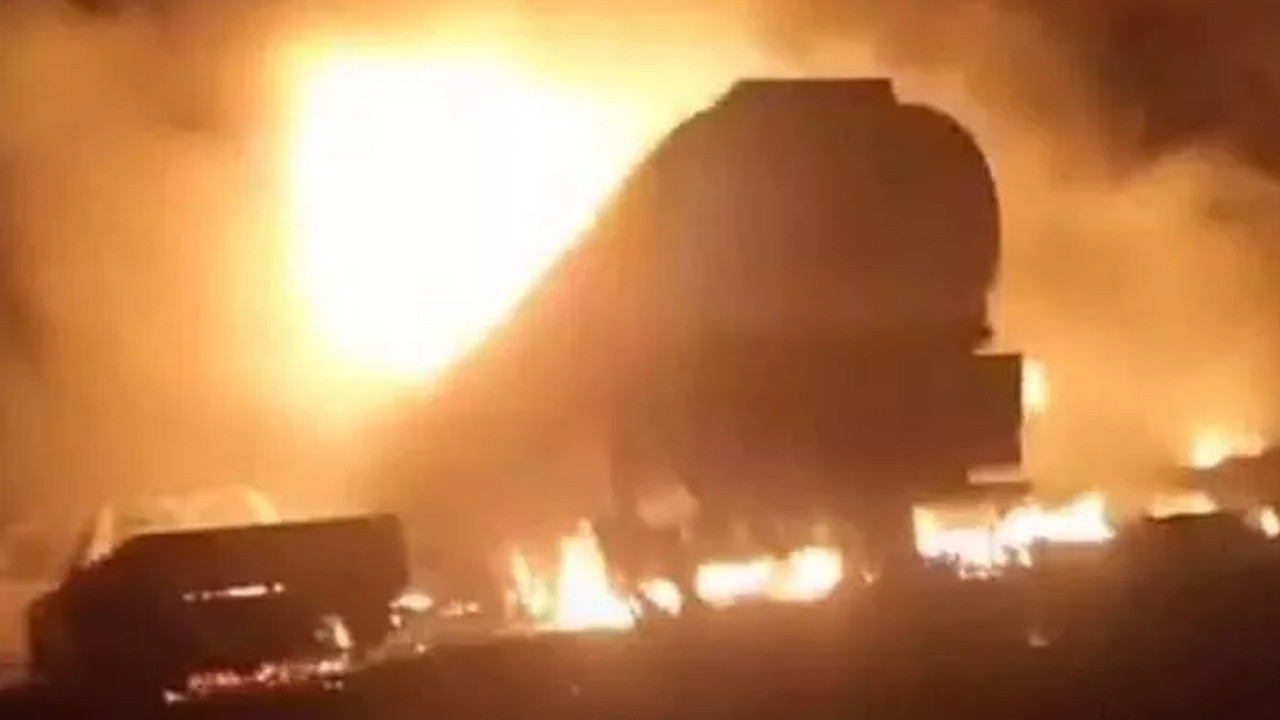 Libya’da akaryakıt tankeri patladı: 7 ölü, 51 yaralı