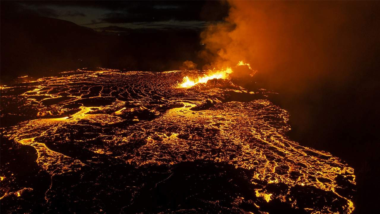 Avrupa alarmda! Dev yanardağ 6 bin yıl sonra patladı