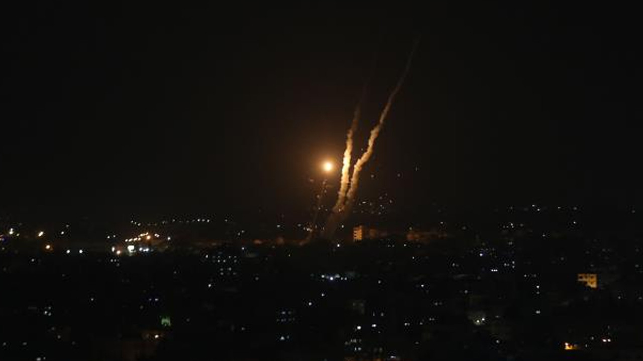 İsrail’den Gazze’ye operasyon! Roketler havada uçuyor: Ölü ve yaralılar var