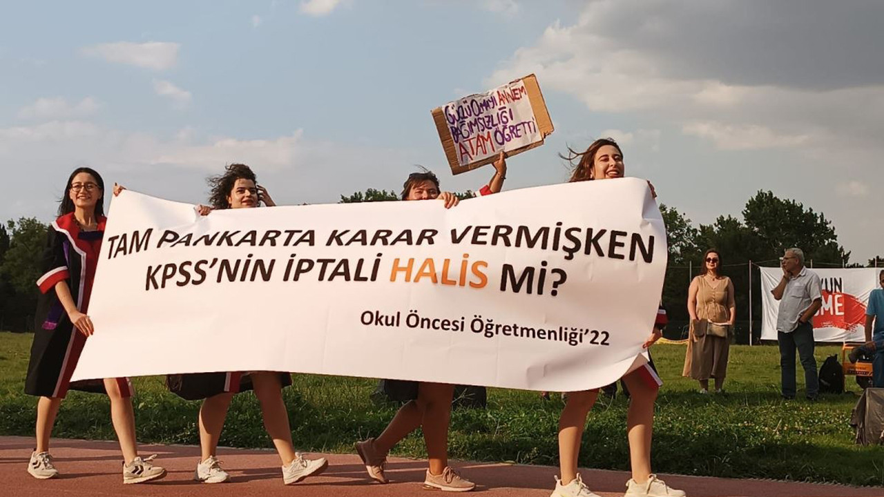 Engellemeler durduramadı, ODTÜ'lüler Devrim'de pankartlarıyla yürüdü