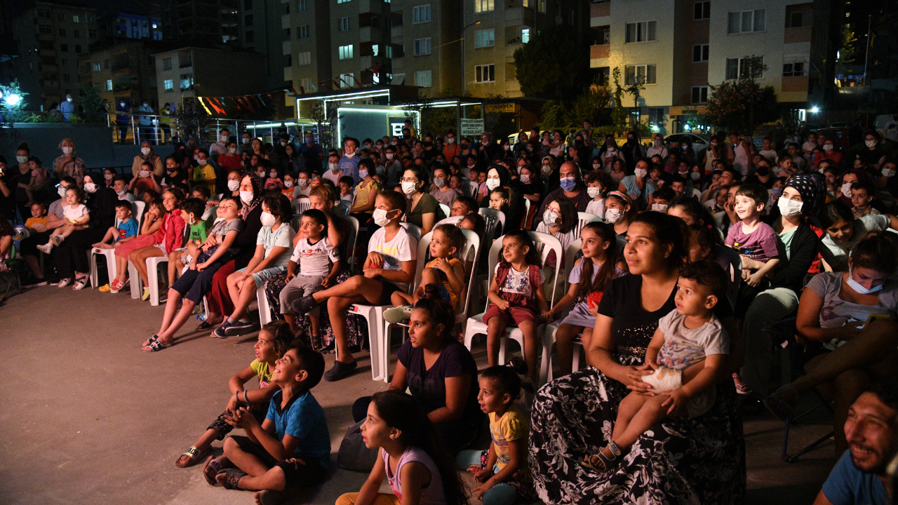 Kadıköy'de ''Mahallemde Çocuk Tiyatrosu'' Başlıyor