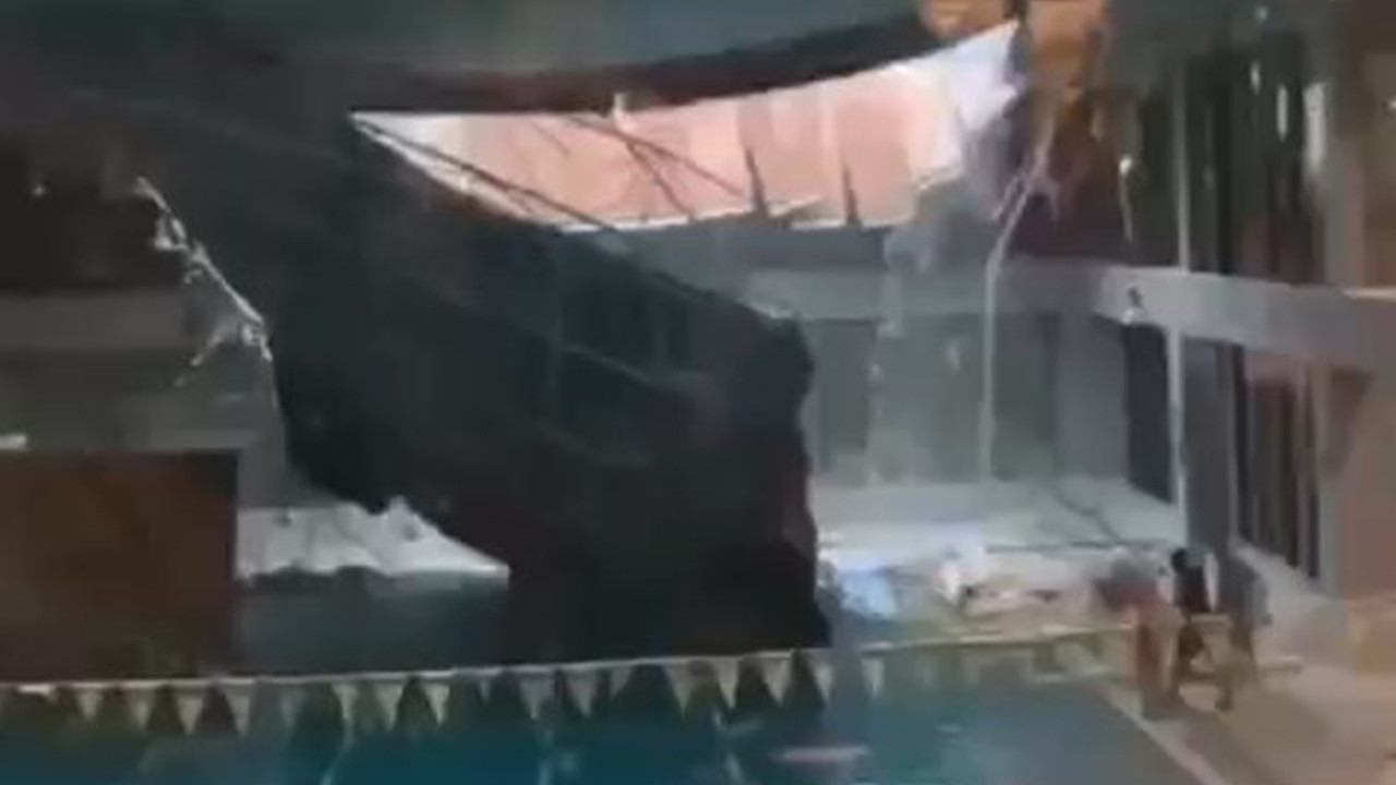 İstanbul'da spor salonunun çatısı çöktü