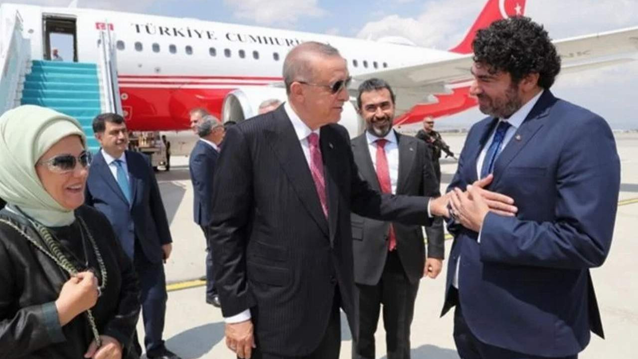 Erdoğan'a havalimanında sürpriz karşılama! Ünlü şarkıcı oradaydı