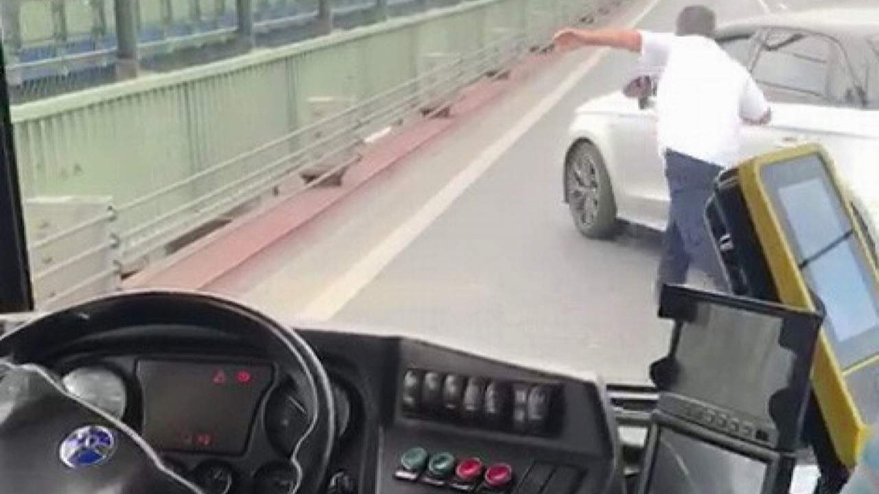 İstanbul trafiğinde silahlı maganda dehşeti