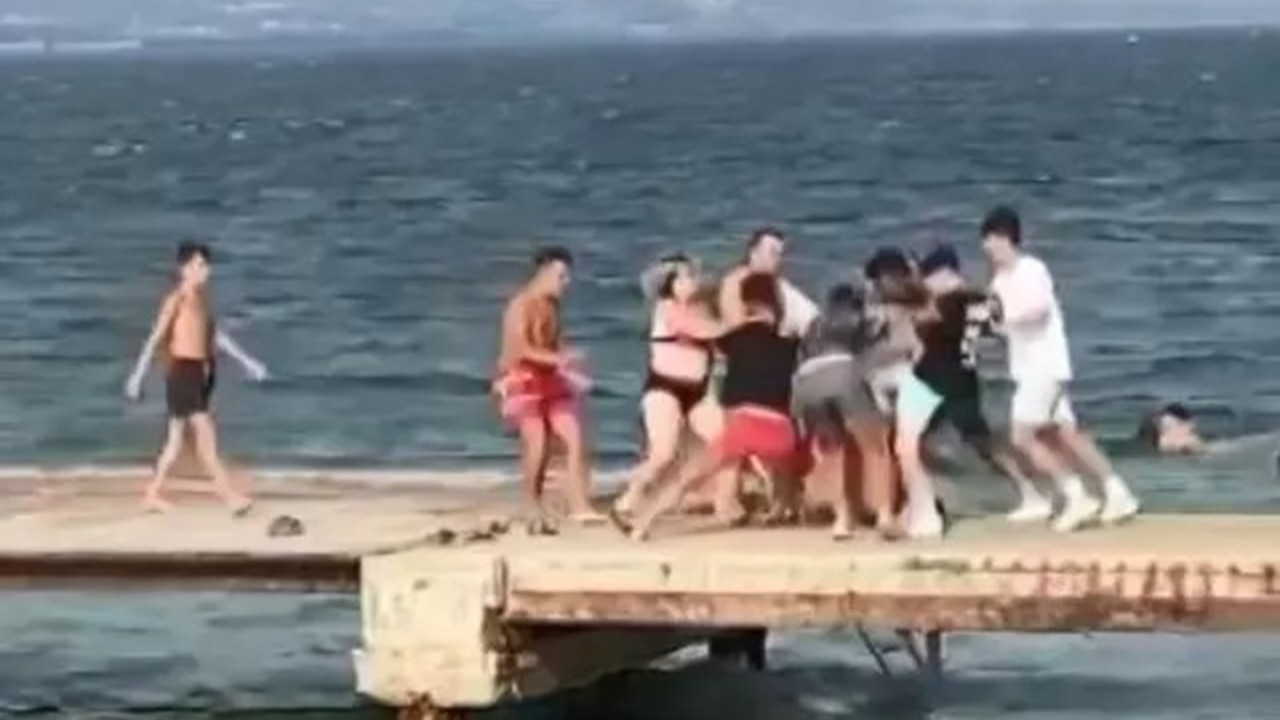 Sahilde ''sapık'' dayağı! Kadının fotoğraflarını çektiği iddia edildi, ortalık karıştı