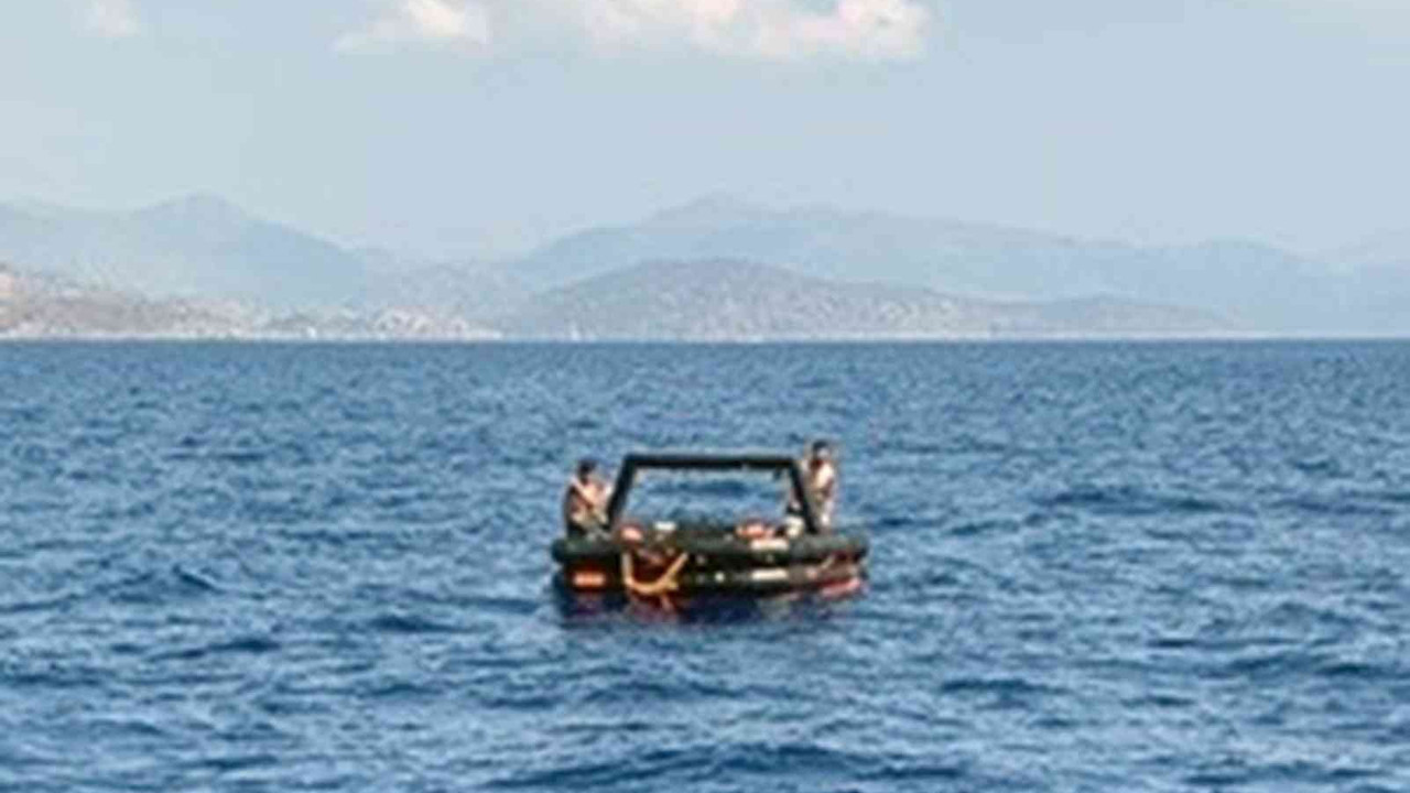 Yunanistan’ın geri ittiği 2 göçmen kurtarıldı