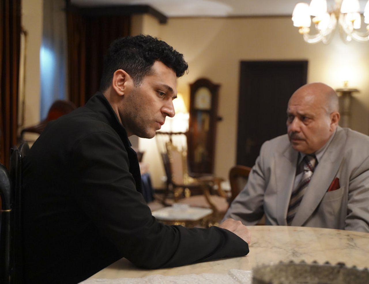 Show TV'nin iddialı dizisinde yeni sezon beklenirken... Finalsiz bitti - Resim: 3