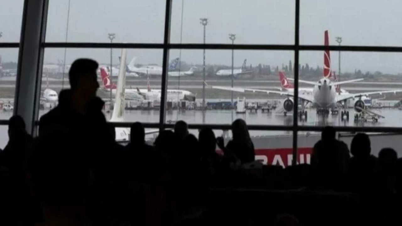 İstanbul'da hava ulaşımı durdu, uçaklar havalanamadı