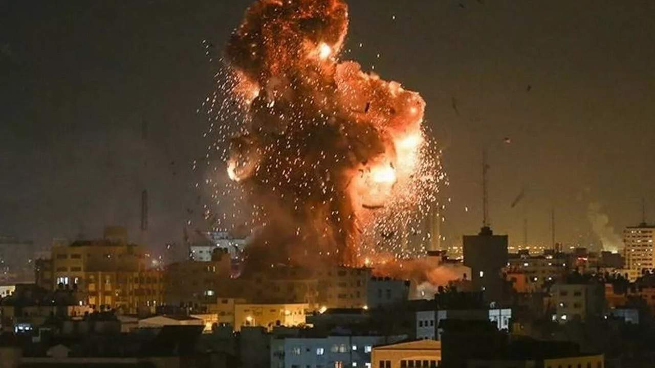 İsrail'den Suriye'ye füze yağmuru!
