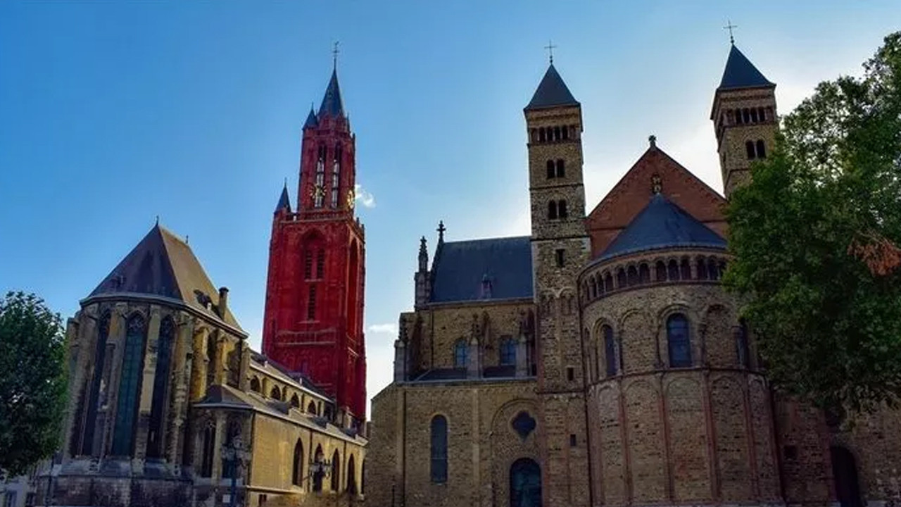 Hollanda'da Katolik kiliselerinde her pazar ayin yapılması zorunluluğunun kaldırıldı