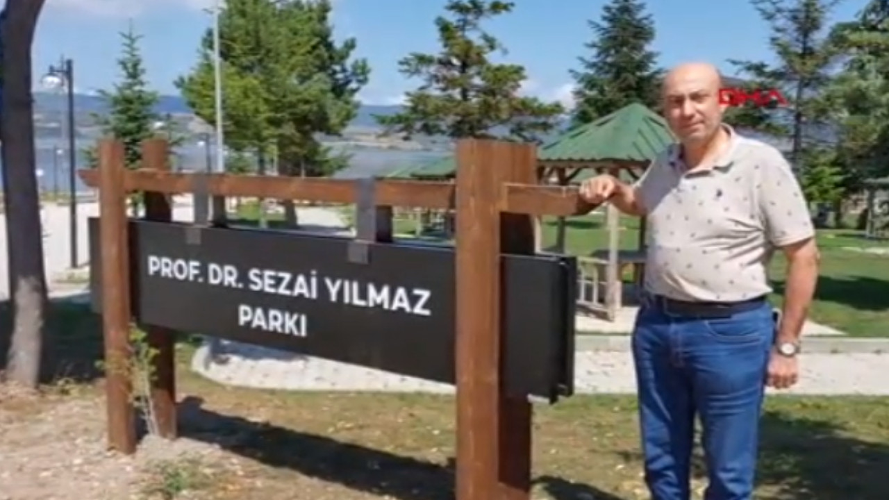 Belediye Başkanı kendisini ameliyat eden doktorun adını parka verdi