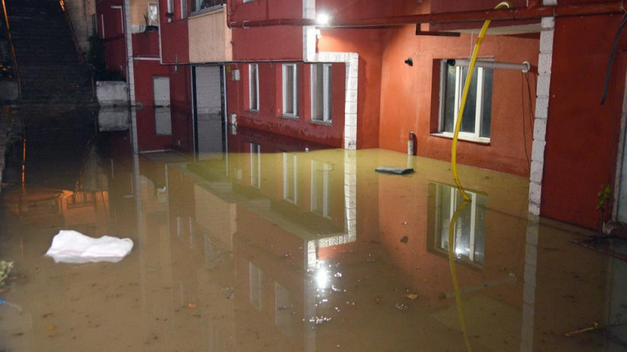 Kastamonu'nda yağmurda yüzlerce ev ve iş yeri sular altında kaldı