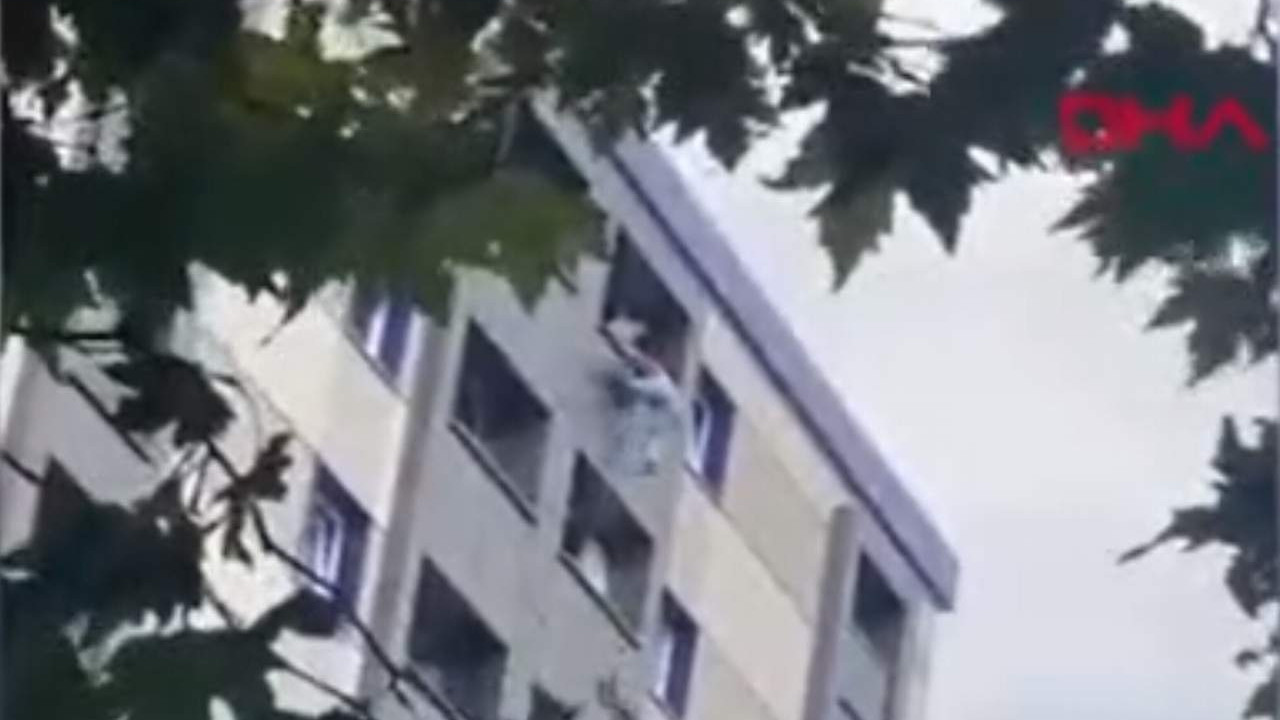 İstanbul'da korku dolu anlar! Bir kadın 12’nci katta asılı kaldı