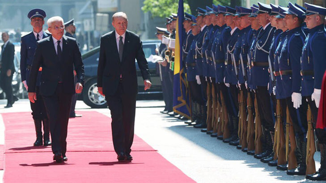 Erdoğan, Saraybosna’da törenle karşılandı