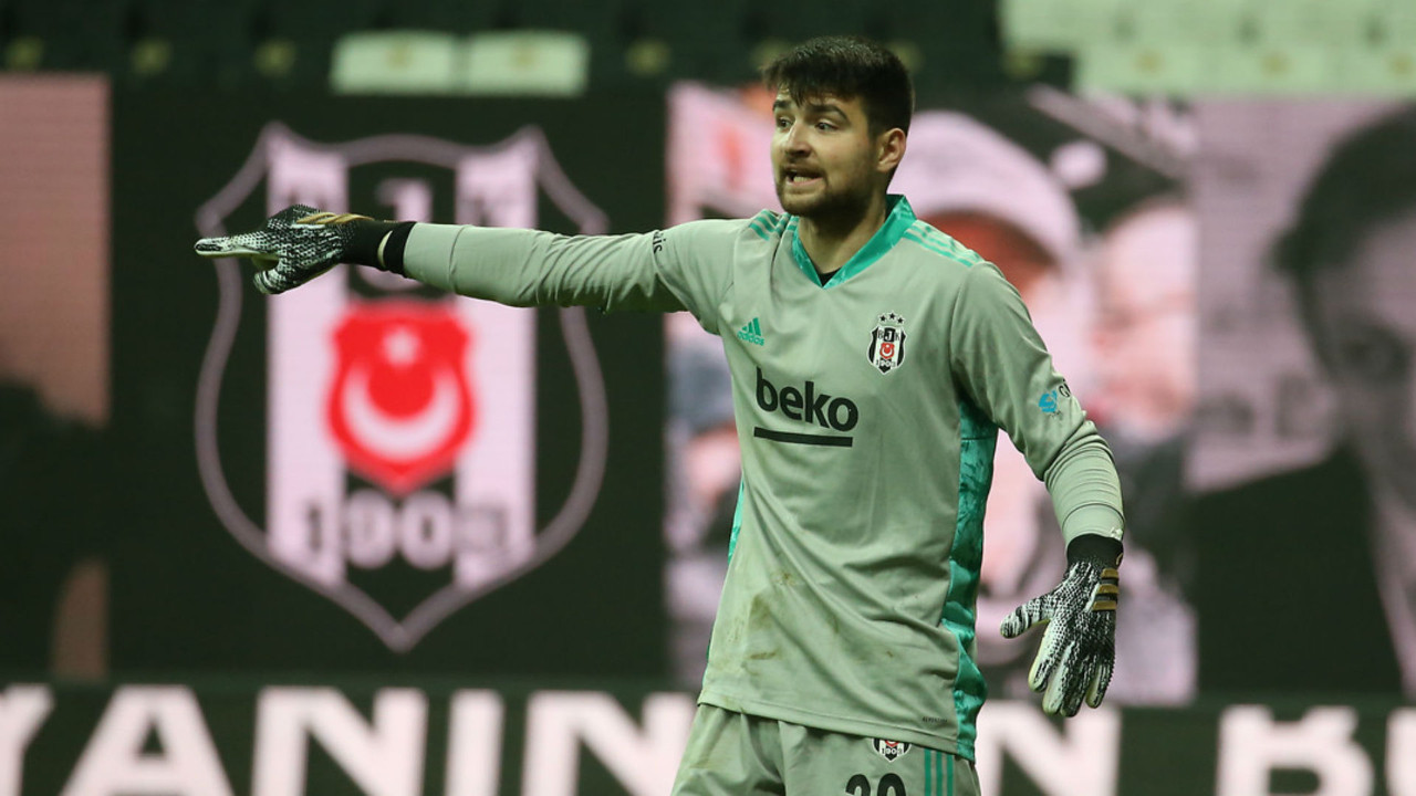 Beşiktaş'ta 2 haftadır yedek olan Ersin Destanoğlu'na 5 yıllık teklif