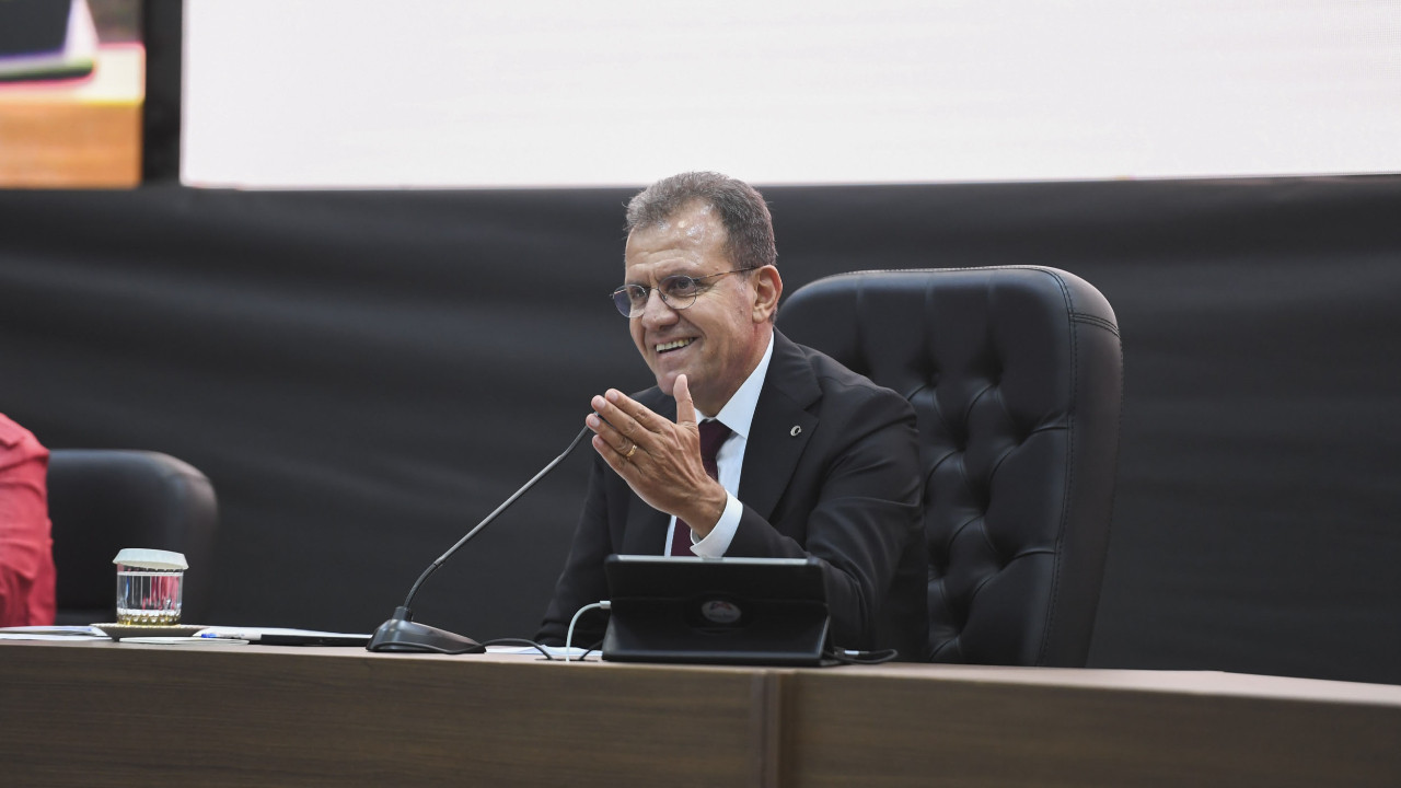 Mersin Büyükşehir Belediye Başkanı Seçer: ''Kimsenin hakkına tecavüz ettirmem''