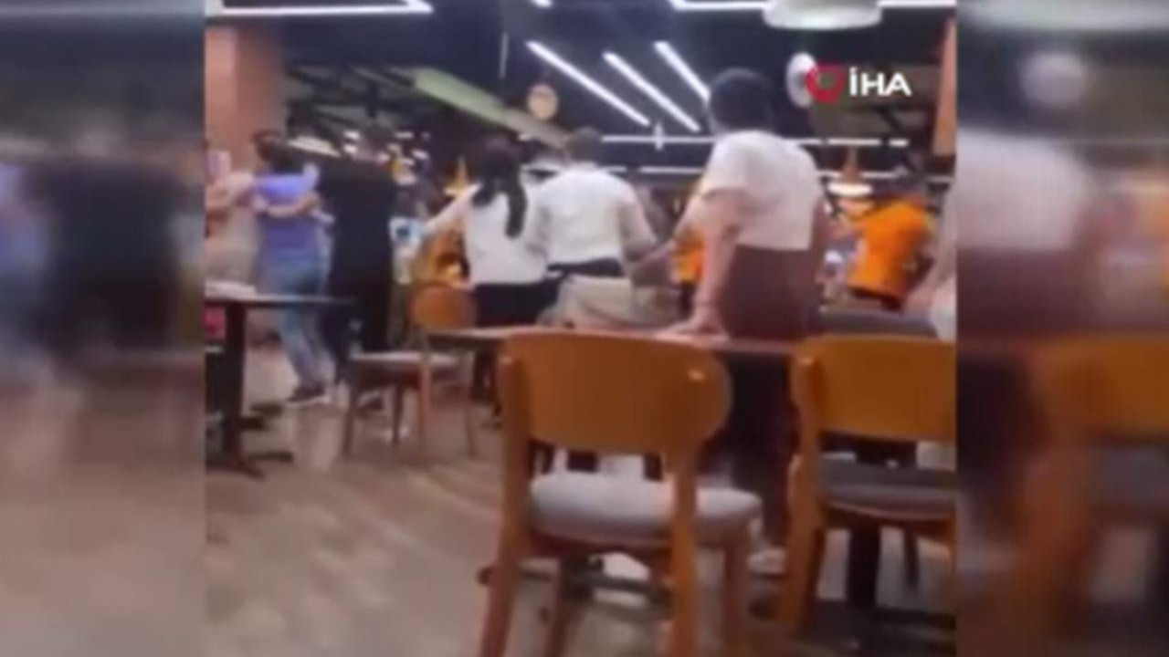 İstanbul'da ünlü restoranda ''masa silme'' kavgası kamerada