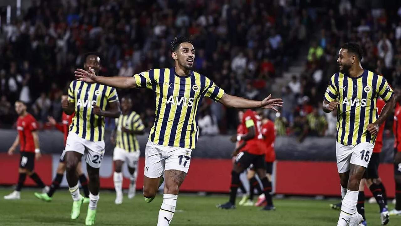 Fenerbahçe Avrupa'da 2-0'dan döndü