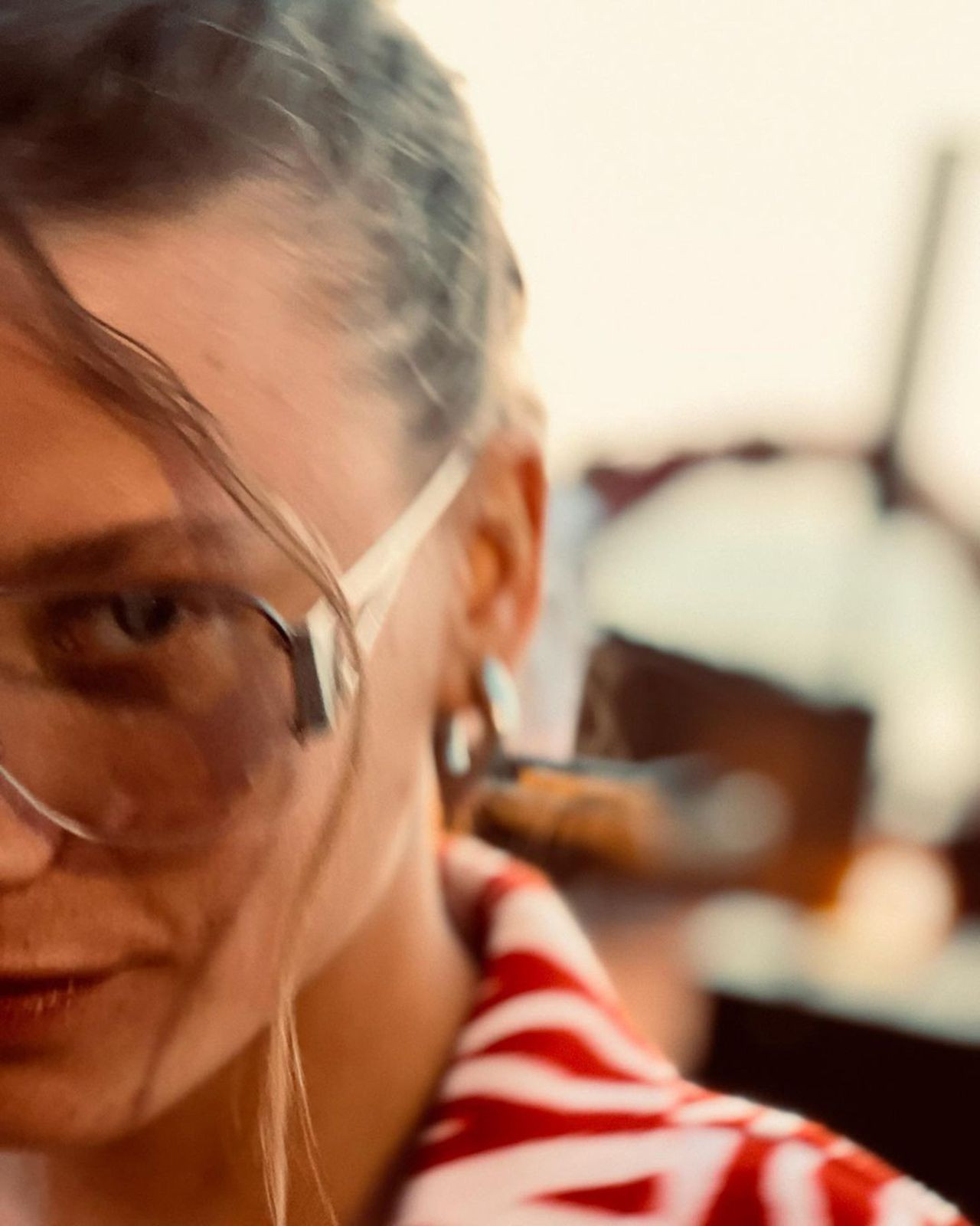 Serenay Sarıkaya'dan sosyal medyayı sallayan ''mini'' şov! - Resim: 2