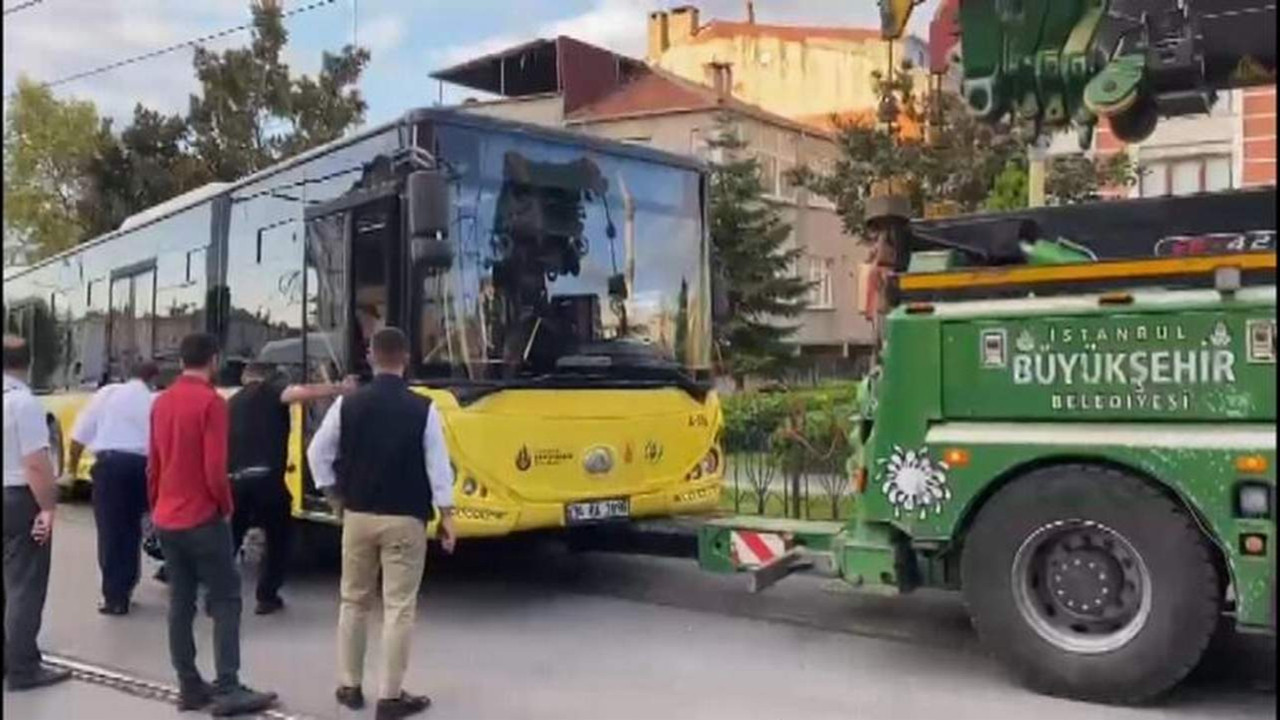 İstanbul'da tramvay yolunda kaza