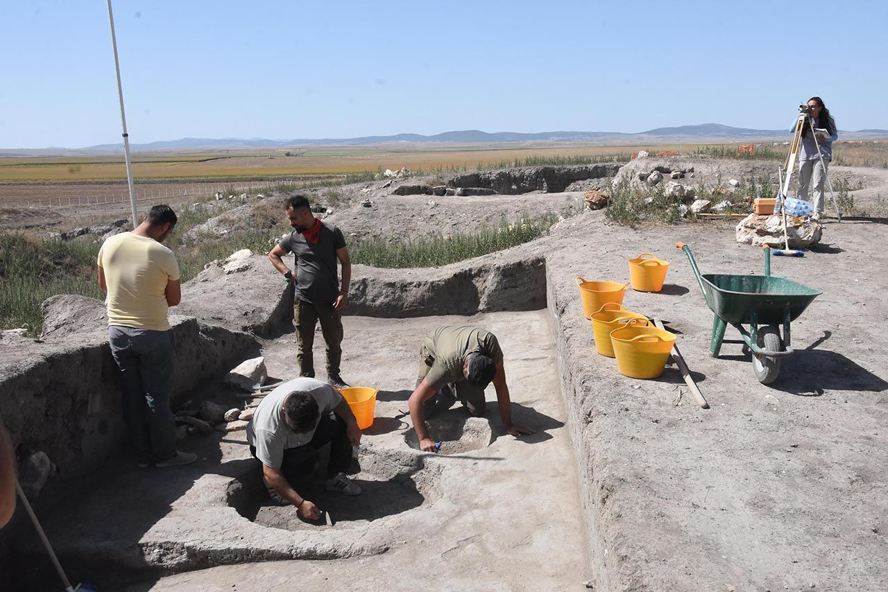 Anadolu'nun ilk yerleşim yerinde 4 bin 500 yıllık keşif! İlk kez rastlandı - Resim: 1