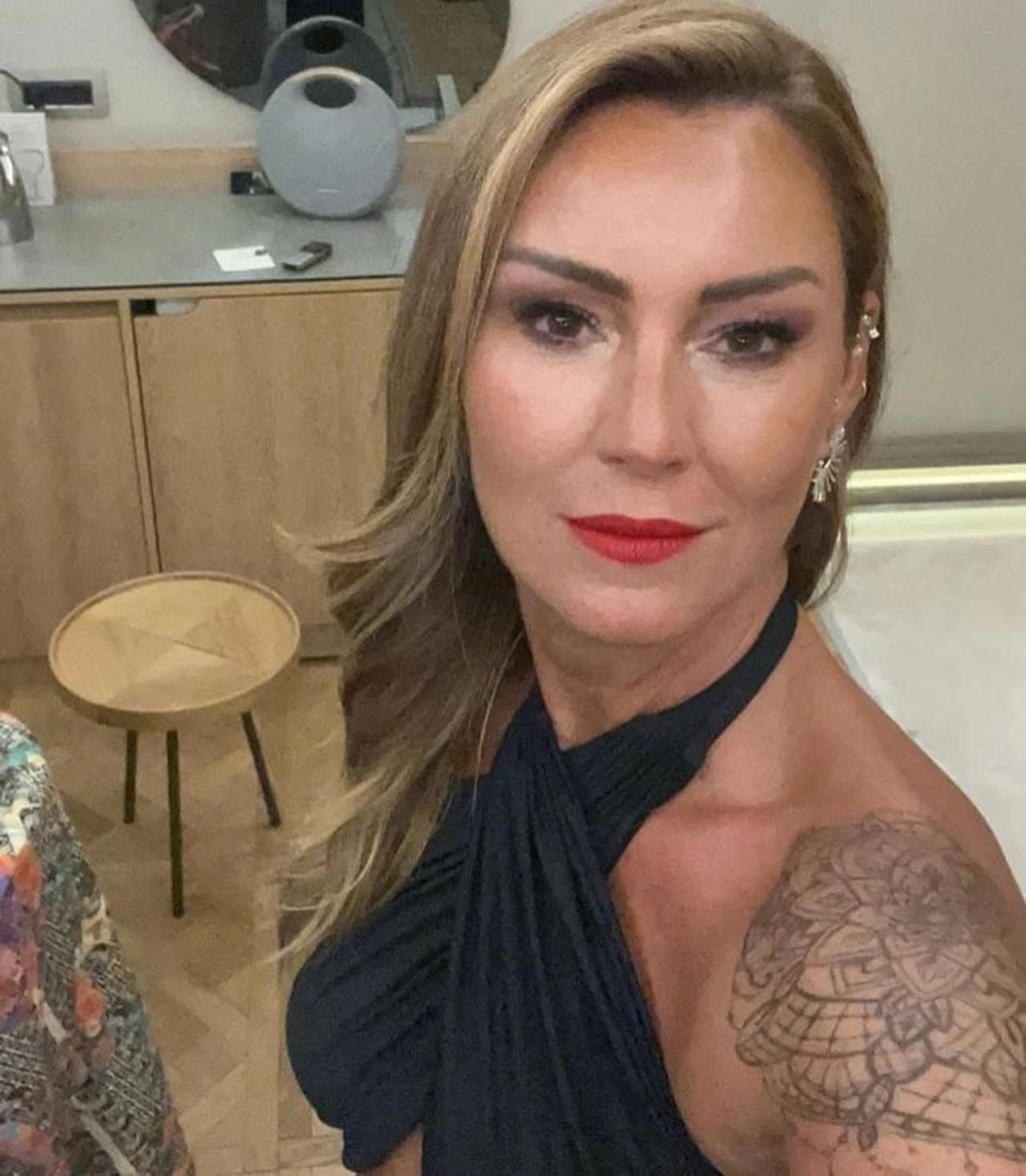 Miss Turkey gecesine Pınar Altuğ'un dekolteli kıyafeti damga vurdu - Resim: 4