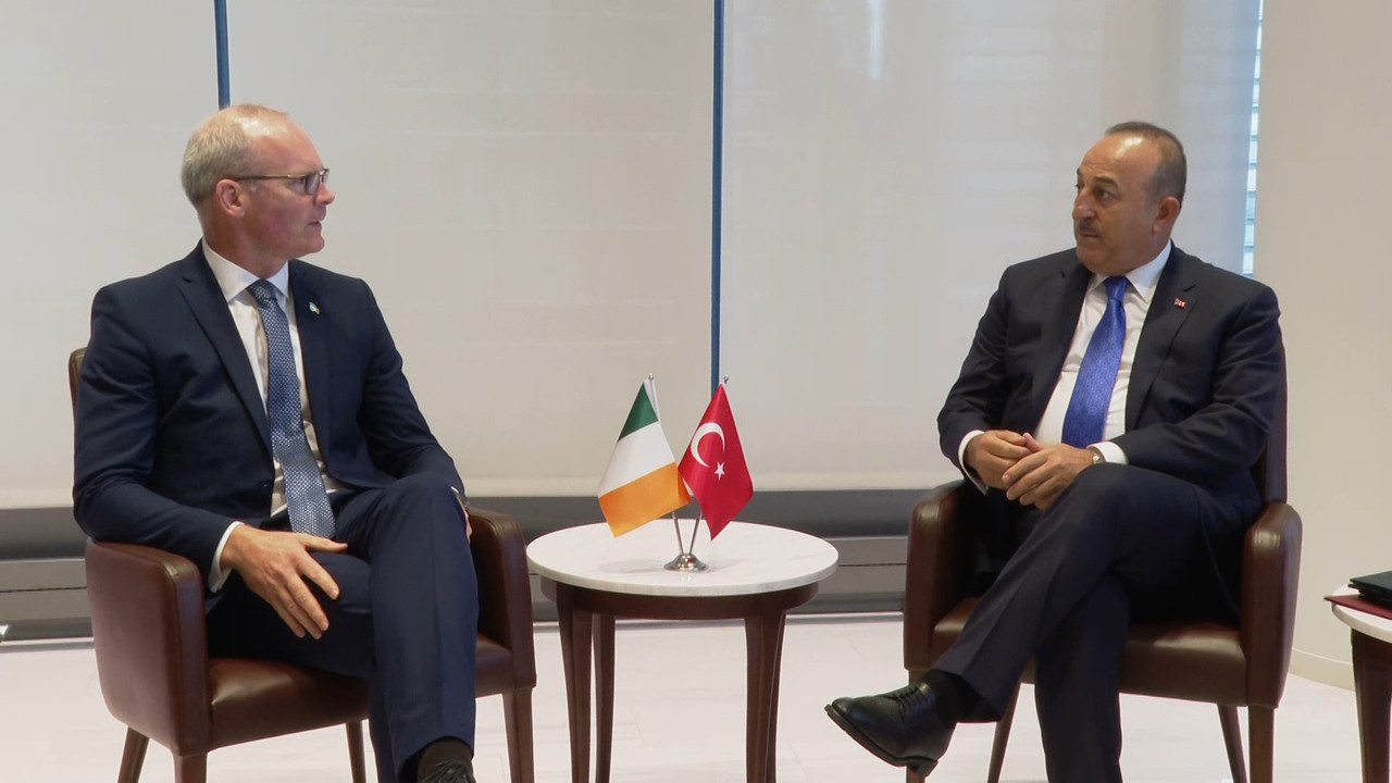 Bakan Çavuşoğlu, İrlanda Dışişleri Bakanı ile görüştü