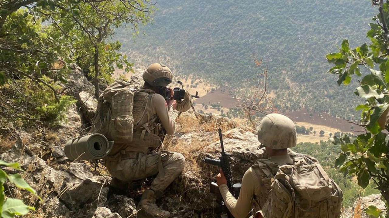 PKK/YPG'ye ağır darbe: 12 hain etkisiz hale getirildi