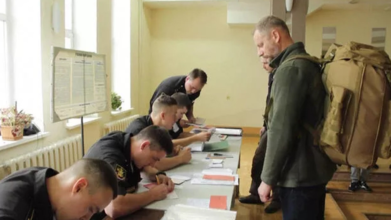 Rus Ordusu ''vatandaşlık haklı'' yabancı gönüllü arıyor