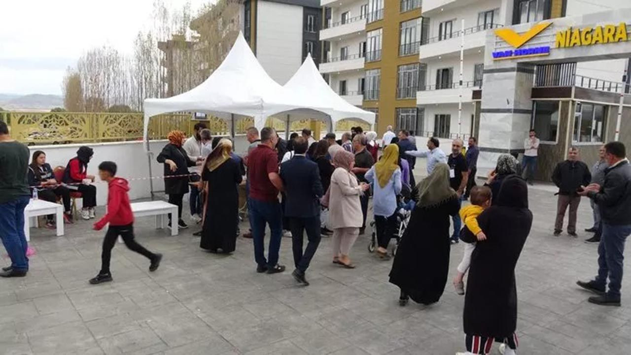 Bingöl'de 'bedava ev' heyecanı: Binlerce kişi başvurdu - Resim: 4
