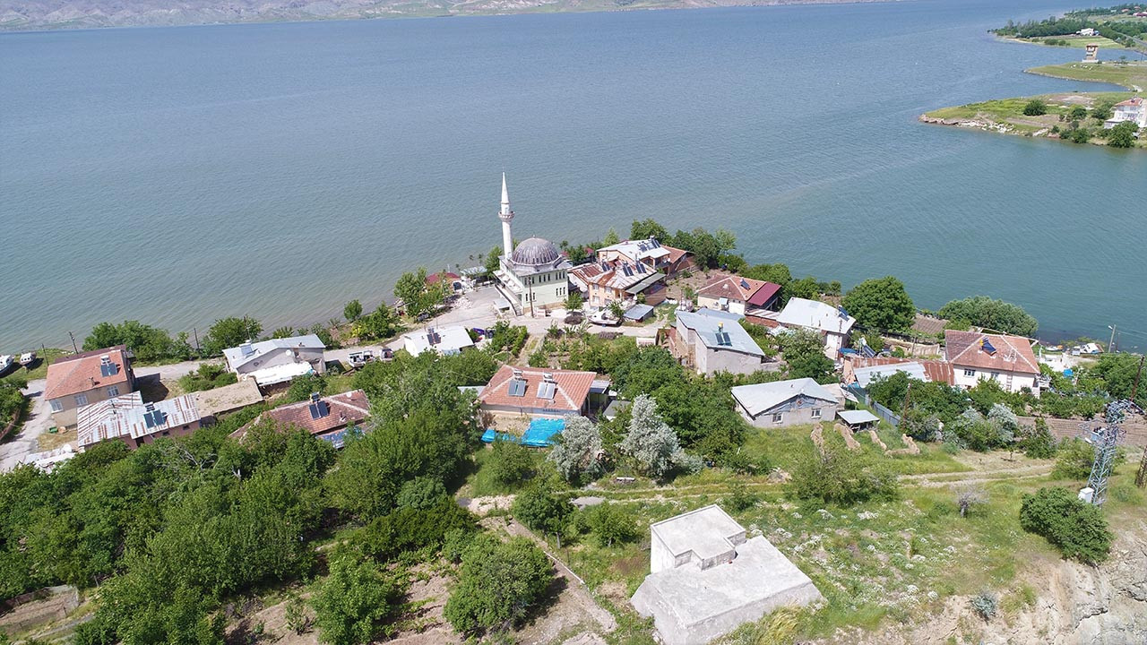 Bir zamanlar tekne turu yapılıyordu! Köyün eski halinden eser kalmadı