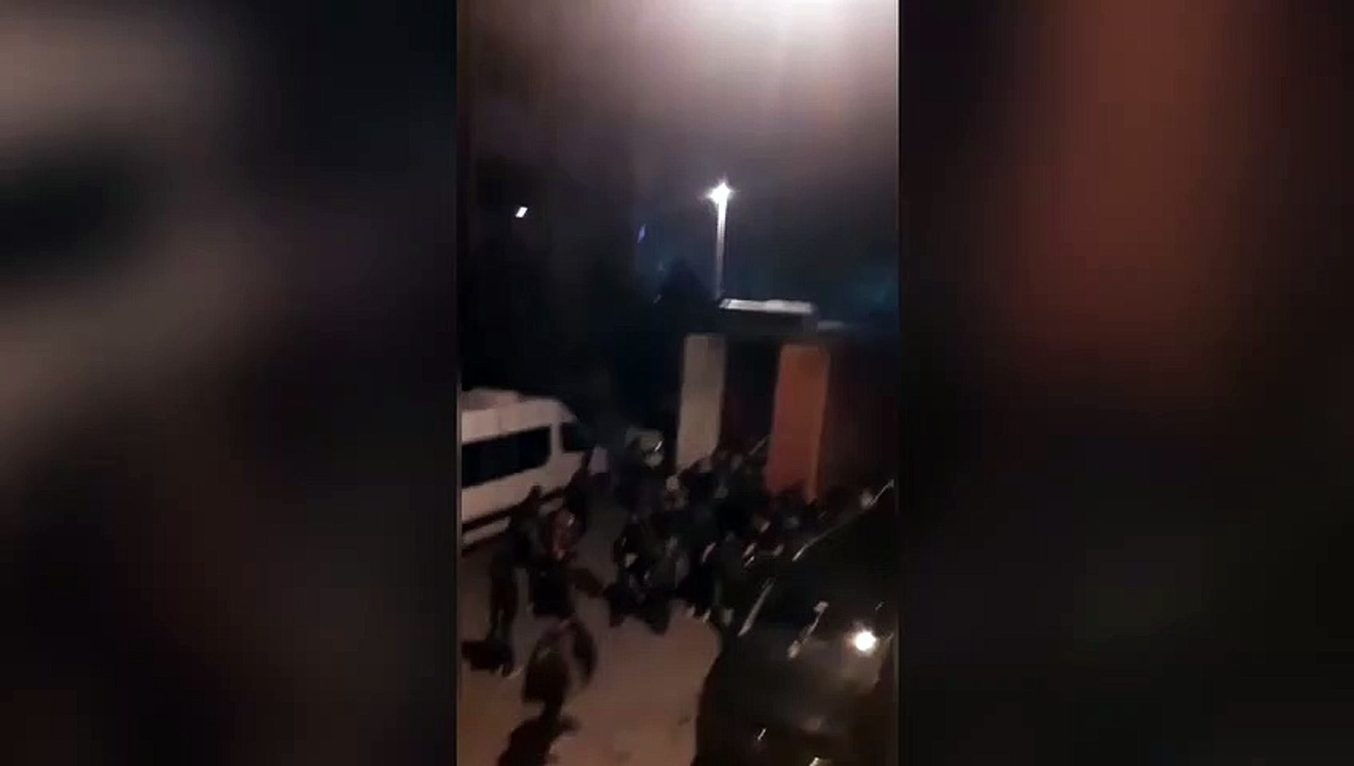 Onlarca kaçak yabancı uyrukluyu İstanbul sokaklarına bıraktılar