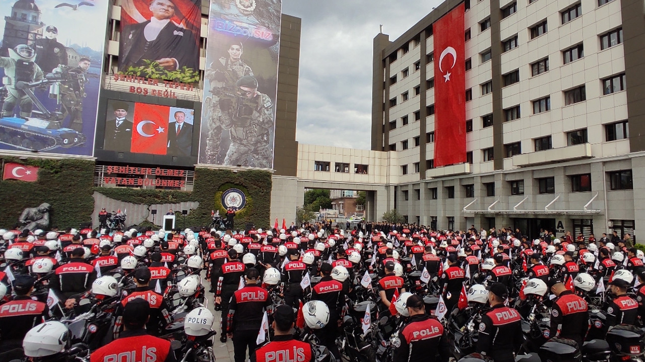 İstanbul'da yunus polislere yeni motosiklet