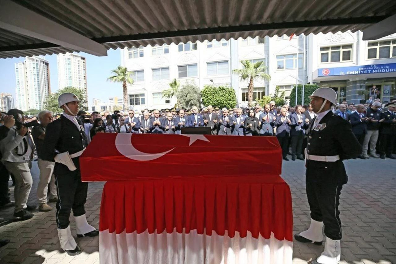 Türkiye kahraman şehidine böyle veda etti - Resim: 2