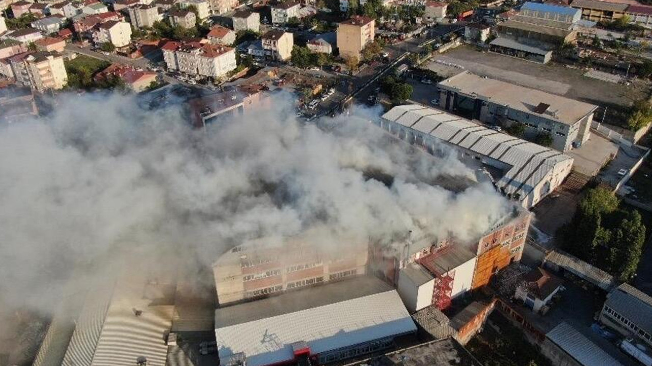 İstanbul'da tencere fabrikasında yangın