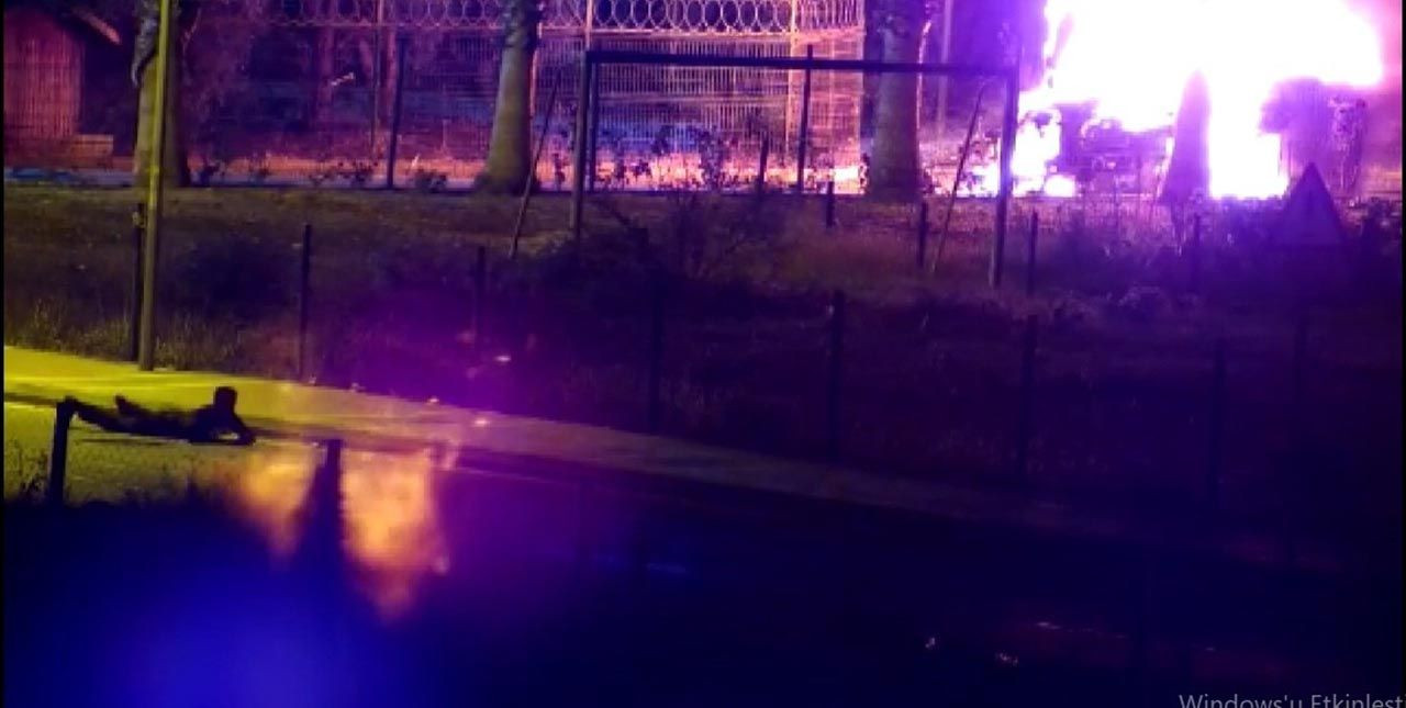 Polisevi saldırısında teröristlerin kendini patlatma anı kamerada - Resim: 3