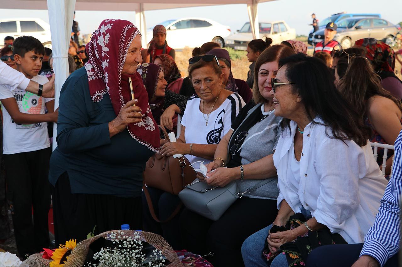 Türkan Şoray'ı şoke eden sözler: ''Fatma Girik öldü, sen ölme'' - Resim: 3