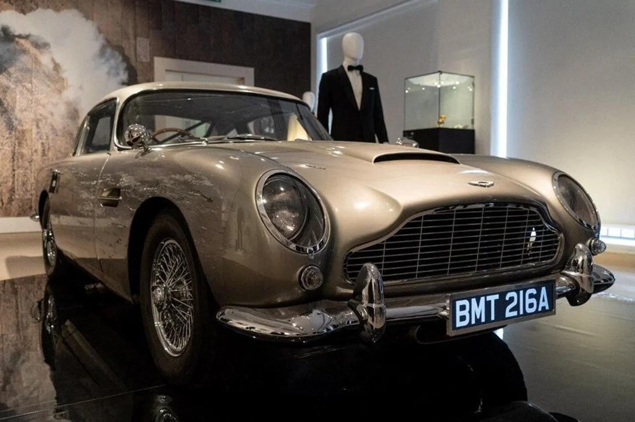 James Bond'un otomobili 60 milyon TL'ye satıldı - Resim: 3