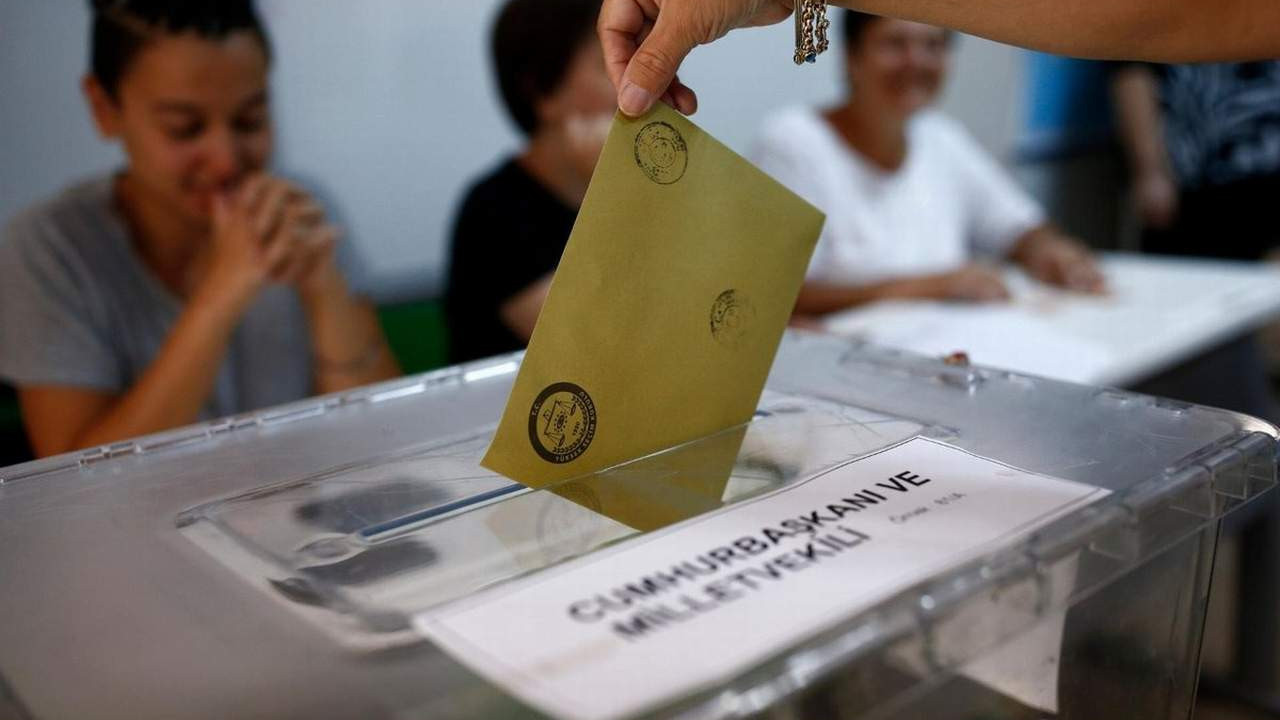 AK Parti 2023 seçimleri için ilk kez tarih verdi