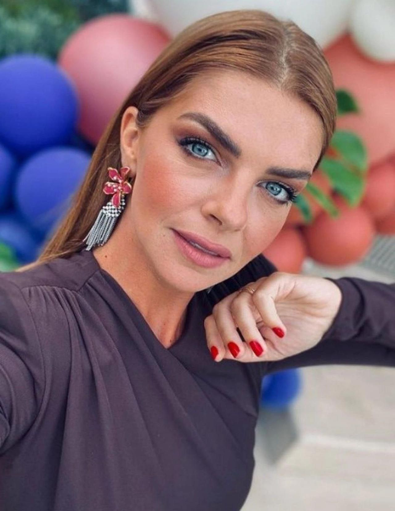 Pelin Karahan mankenlere taş çıkarttı - Resim: 3