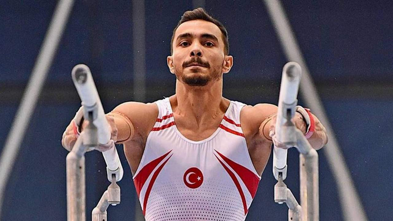 Milli sporcu Ferhat Arıcan'dan altın madalya