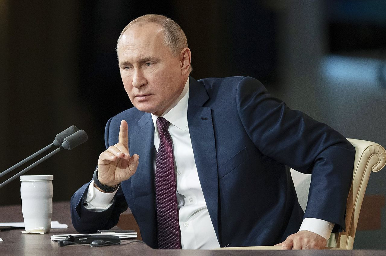 70 yaşına giren Putin için verilen doğum günü hediyeleri olay oldu - Resim: 2