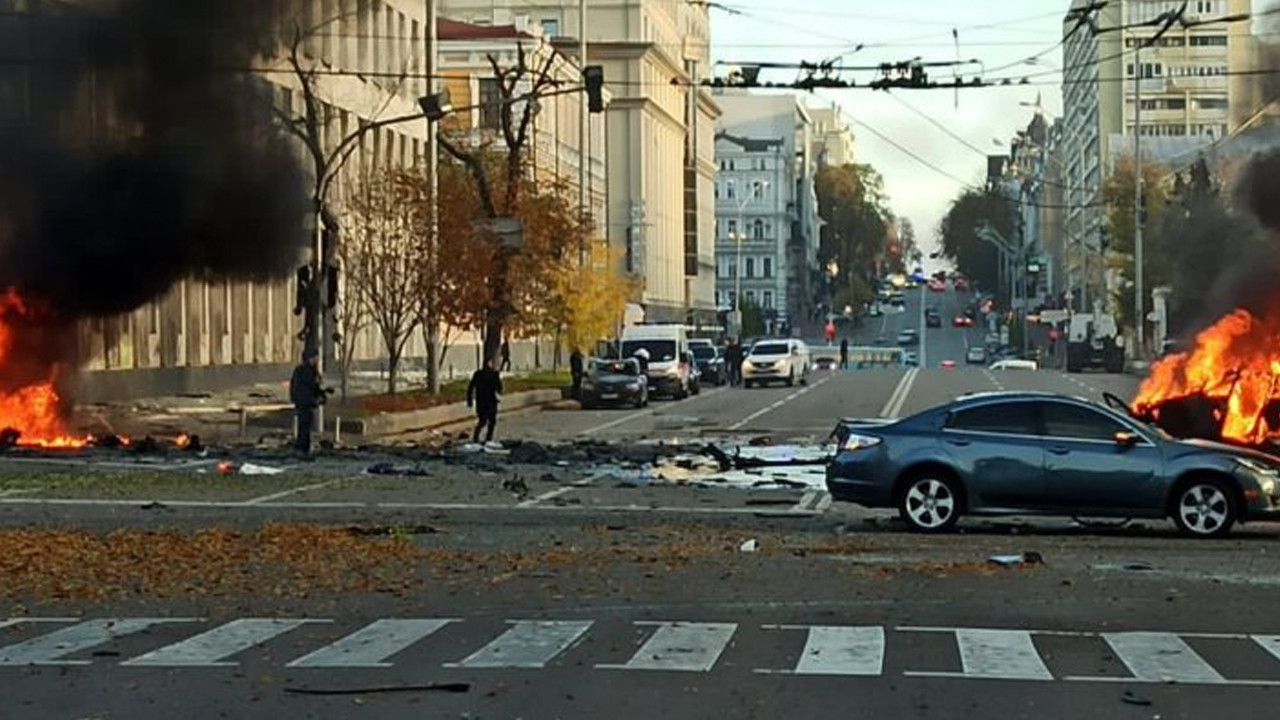 Kiev'de Almanya Konsolosluğu'nun bulunduğu bina vuruldu