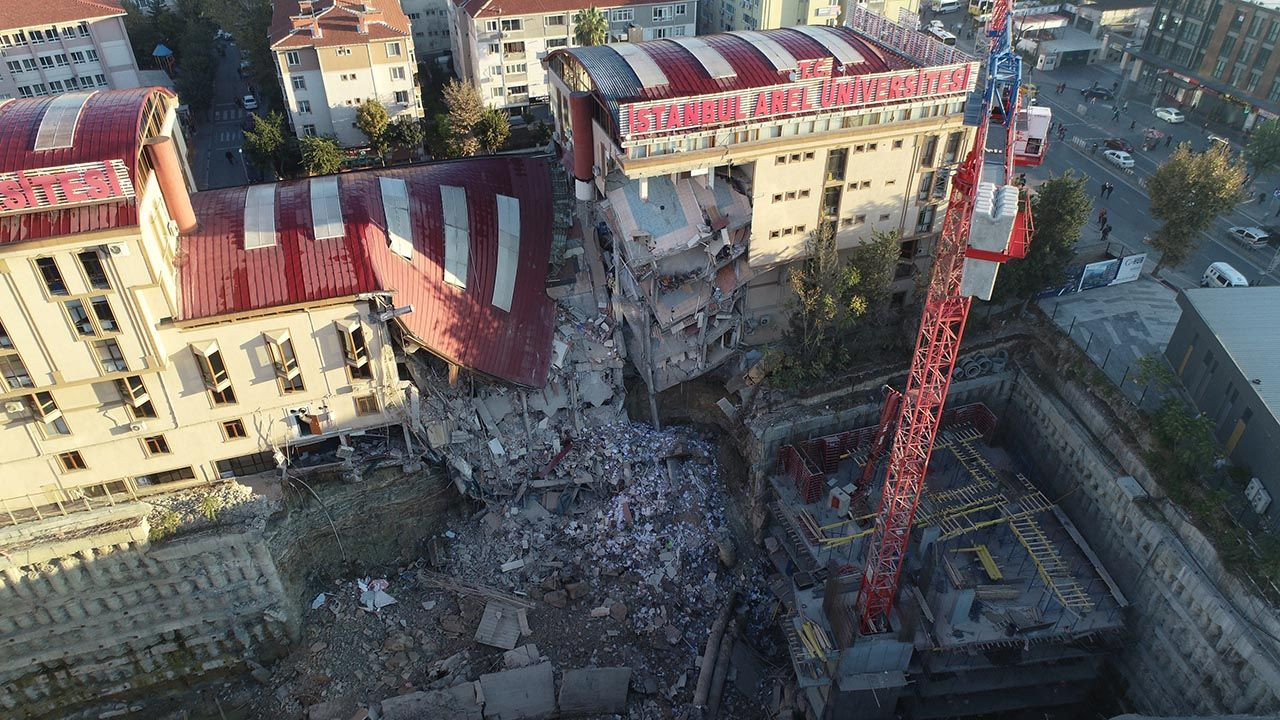 İstanbul'da özel üniversite binası çöktü! Hasarın boyutu sabah ortaya çıktı - Resim: 4