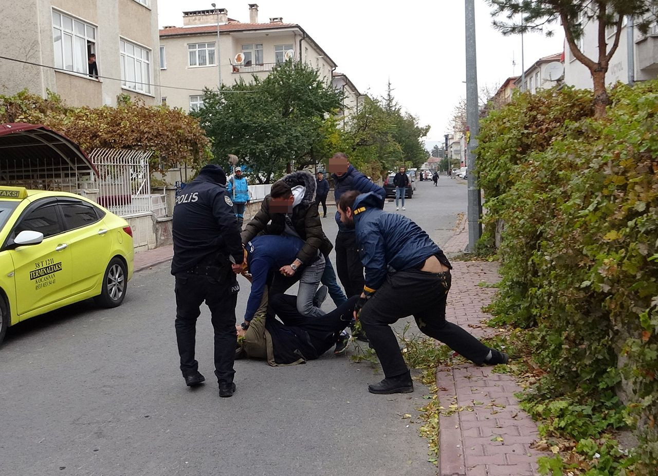 Bir ev sahibi - kiracı kavgası daha! Ortalık savaş alanına döndü - Resim: 1