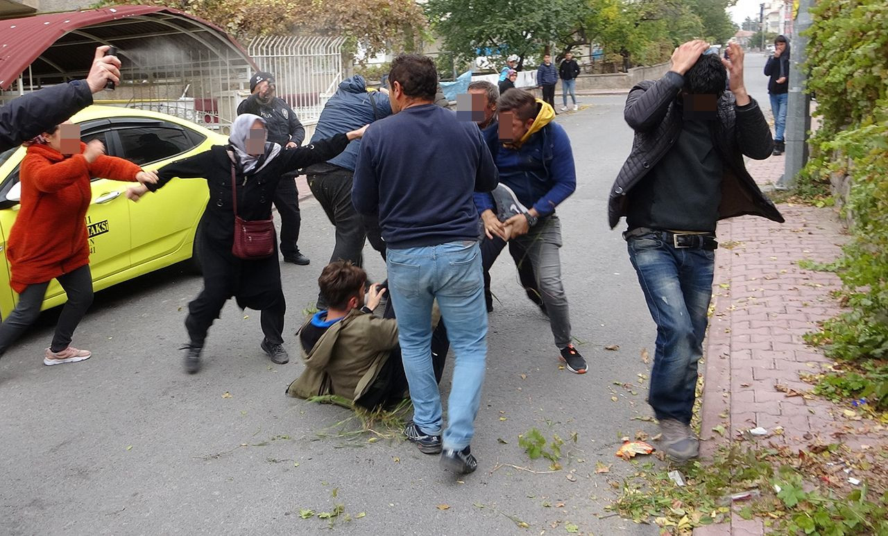 Bir ev sahibi - kiracı kavgası daha! Ortalık savaş alanına döndü - Resim: 3