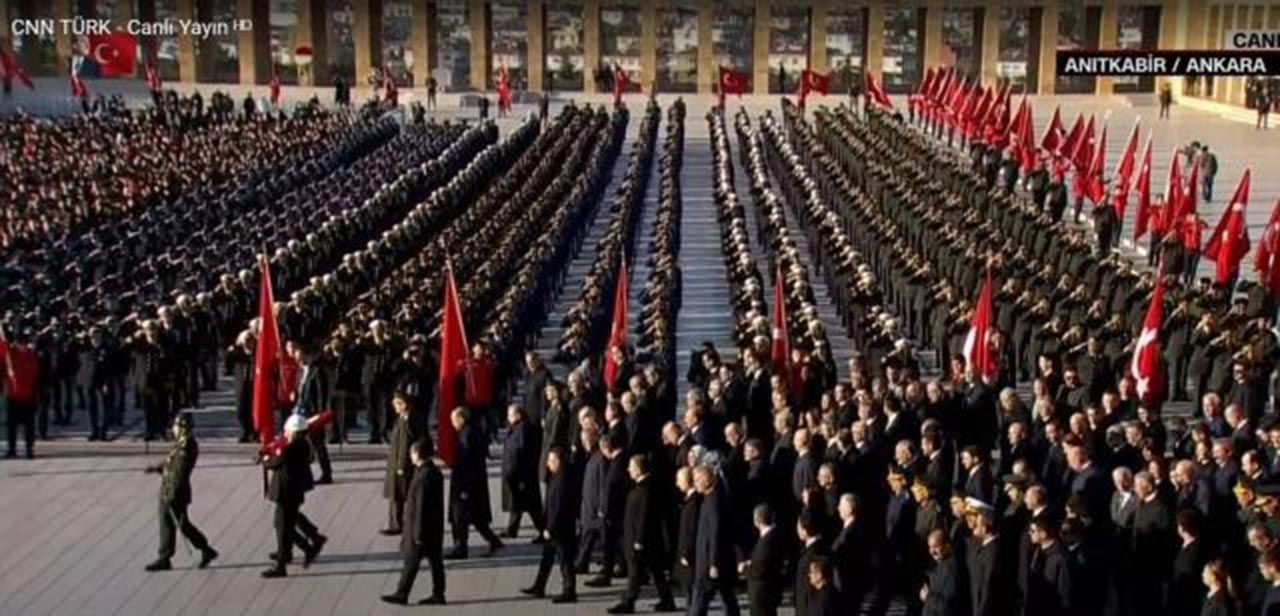 Devletin zirvesi Anıtkabir'de Devletin zirvesi Anıtkabir'de